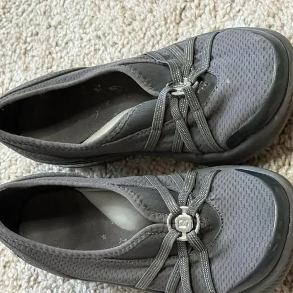 Bzees Women's Slip-On Shoes size 8